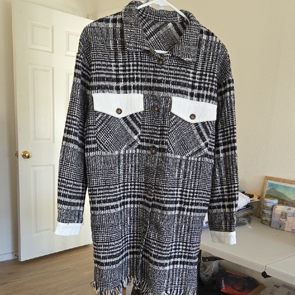 Shewin Black And White Shacket
